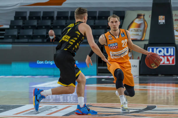 经过一段低 经过一段低